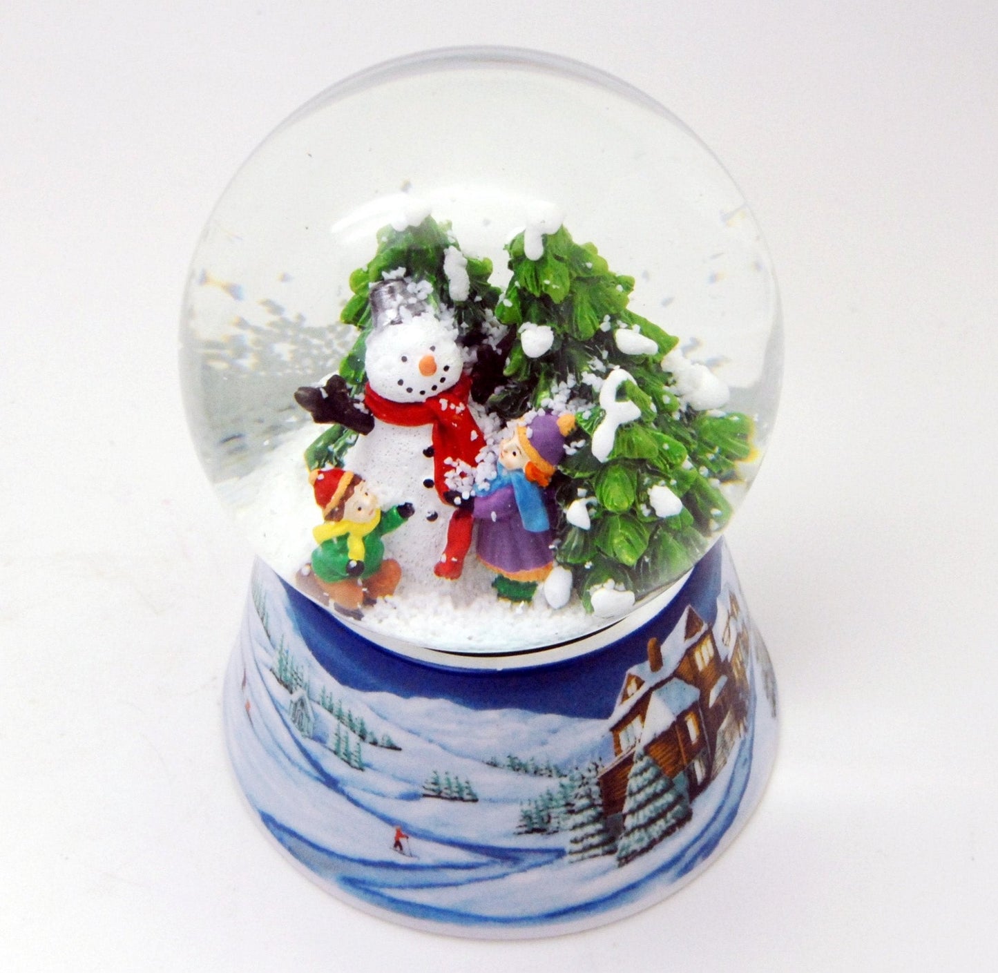 Schneekugel Schneemann zwei Kinder auf Sockel Winterlandschaft mittelblau mit Spieluhr 10 cm Durchmesser - Schneekugelhaus