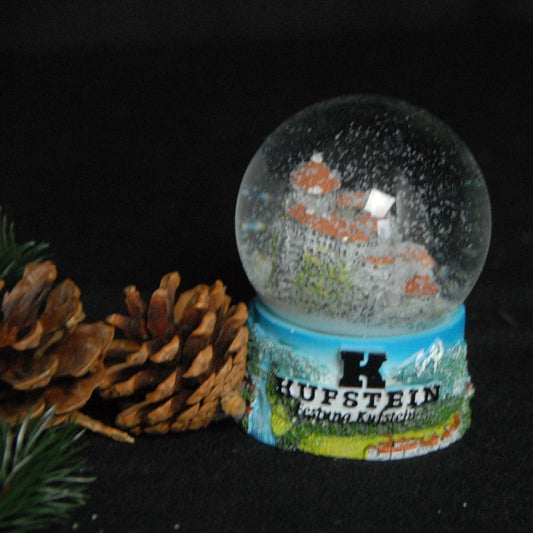 Souvenir Schneekugel Kufstein mit Festung Kufstein und Kufsteiner Land - Schneekugelhaus