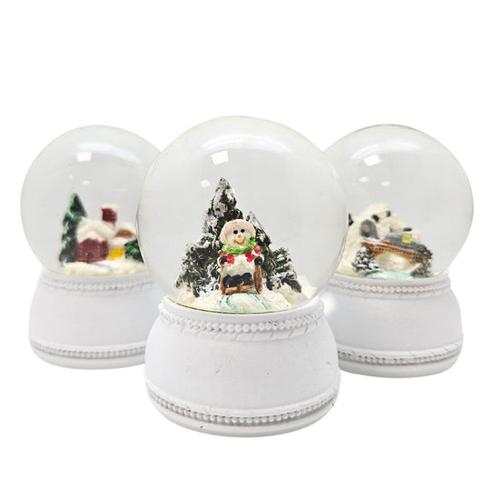 3 süße Mini - Schneekugeln Winter & Weihnacht mit Sockel weiß Nostalgie B: 45mm - Schneekugelhaus
