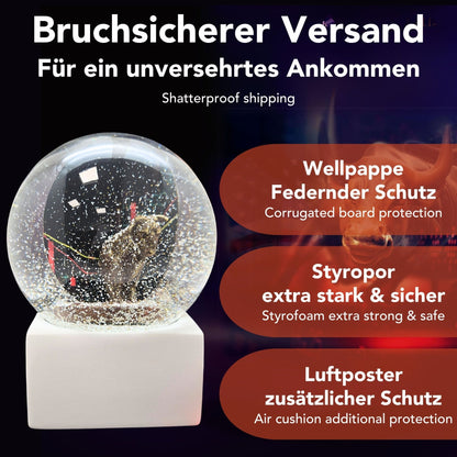 Moderne Designer Schneekugel Börse Bulle & Bär auf Sockel weiß eck 100 mm Durchmesser - Schneekugelhaus