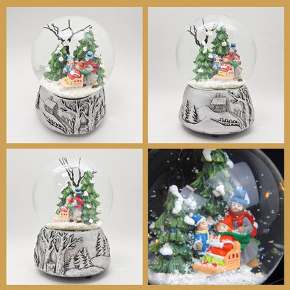 Nostalgische Schneekugel Familienspaziergang Silber Landschaft 100 mm Durchmesser mit Spieluhr - Schneekugelhaus