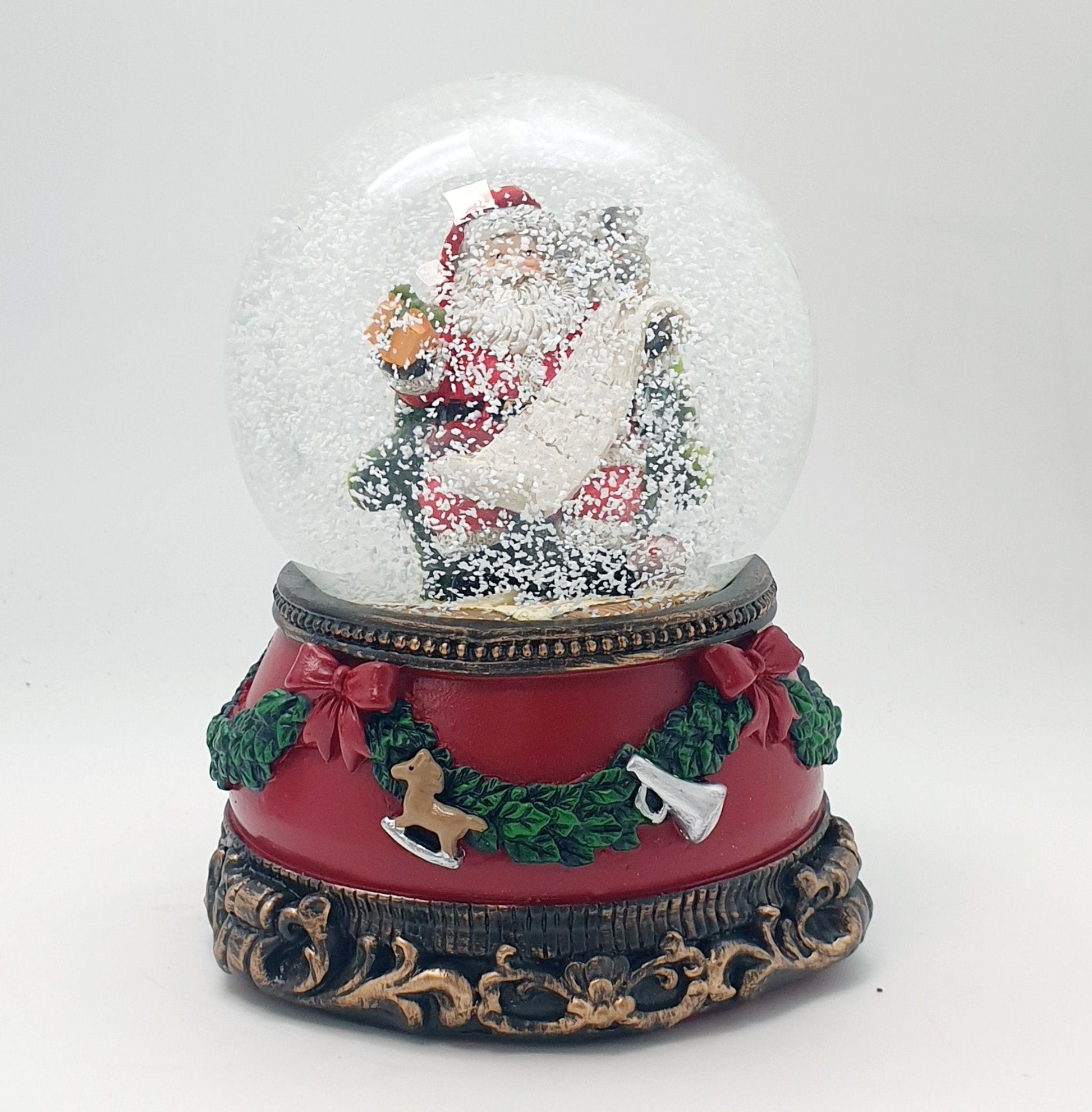 Nostalgische Schneekugel Santa mit Geschenkeliste auf Sockel Weihnachtsdekor rot mm Durchmesser mit Spieluhr - Schneekugelhaus