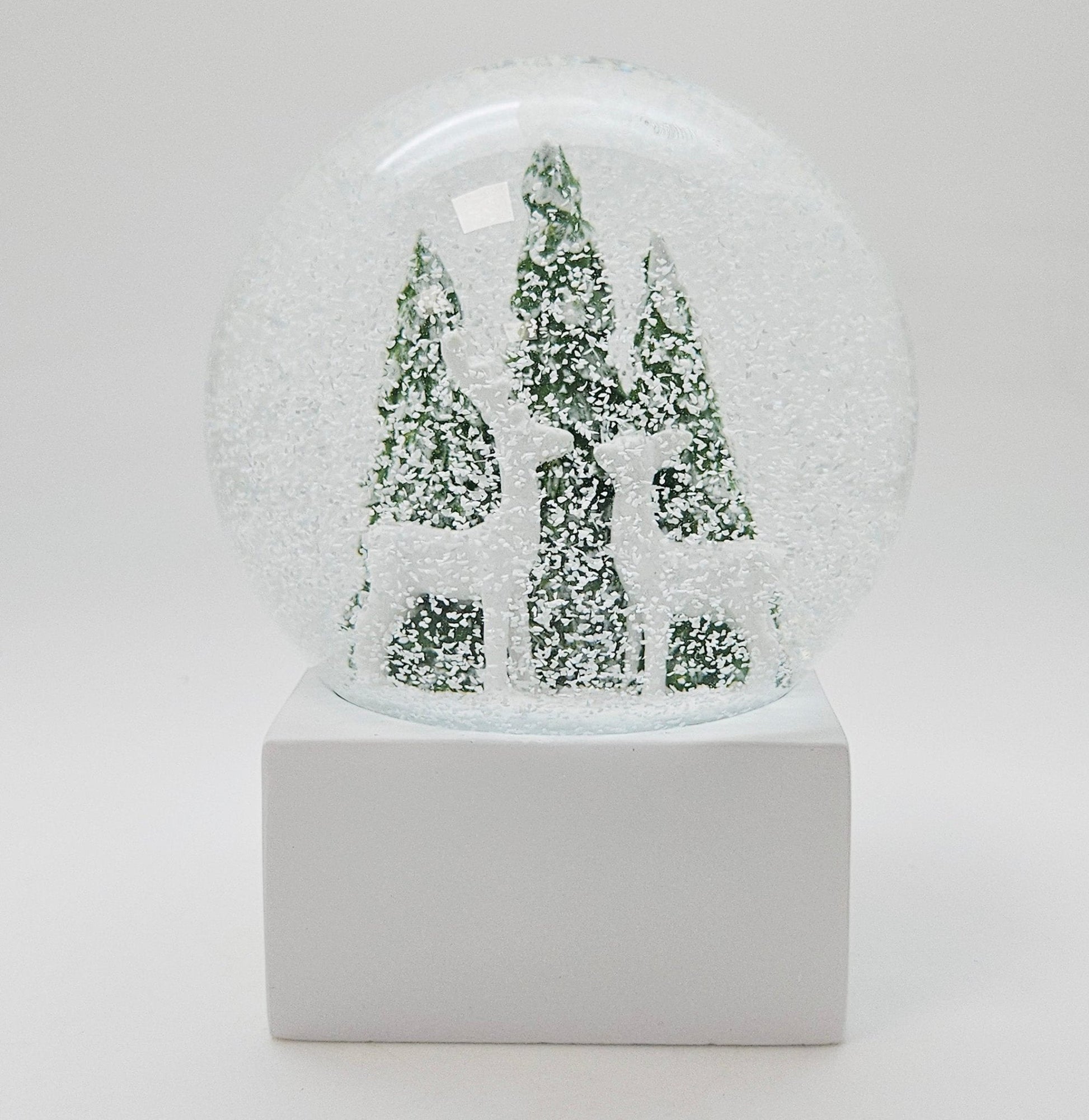 Schneekugel 2 Rehe auf Sockel weiß eck "PURE - Line" 10 cm Durchmesser - Schneekugelhaus