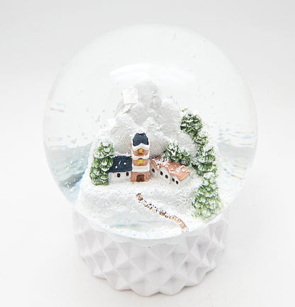 Schneekugel Bergdorf auf Sockel weiß kubisch "PURE - Line" 10 cm Durchmesser - Schneekugelhaus