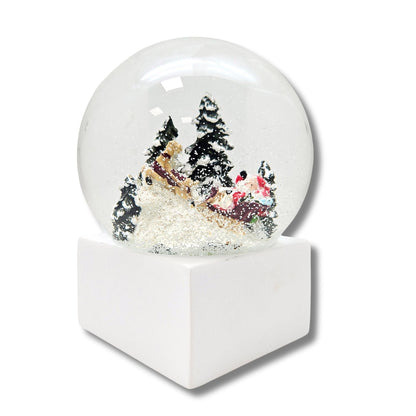 Schneekugel Santa auf Schlitten auf Sockel weiß eckig "PURE - Line" 10 cm Durchmesser - Schneekugelhaus
